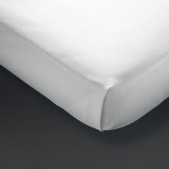 Mitre Essentials Pyramid Flat Sheet White